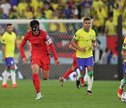 [월드컵]"왈츠 춤 추는 괴물" 한국 격파한 브라질에 외신들 '극찬'