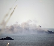 北 오늘 동해 완충구역에 총 100여발 포격… 연이틀 도발(종합3보)