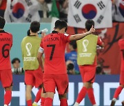 보름간 불태운 '원팀 투혼'… 한국축구 새 희망 쏘다 [카타르 2022]