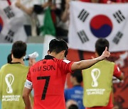 세계 무대 다시 두드린 한국 축구... "도전은 계속된다"