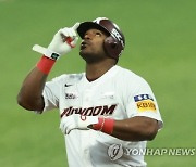 한국 떠난 푸이그, MLB 복귀 타진…윈터미팅 참가