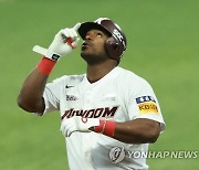 한국 떠난 푸이그, MLB 복귀 타진…윈터미팅 참가