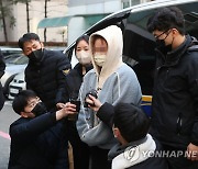 '15개월 딸 시신 김치통 보관' 친부모 모두 구속