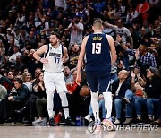 NBA '유럽파 대결' 돈치치가 요키치 눌렀다…댈러스, 덴버에 1점 차 신승