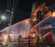 한 총리, 인천 공장 화재에 "가용 인력·장비 총동원" 긴급지시