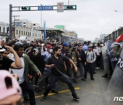 [포토] 대통령 탄핵 이후 거리로 나온 시민들
