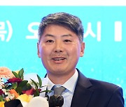 [포토]스포츠서울 올해의 상, 올해의 감독으로 선정된 SSG 김원형 감독