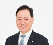강태선 비와이엔블랙야크 회장, 3년 연속 '글로벌 지속가능 리더' 선정