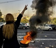 이란 최고지도자 여동생, 반정부시위 지지…“내 형제의 행동에 반대” 공개 비판