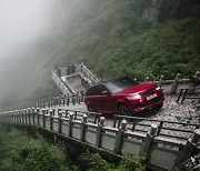 [CAR] ‘욕심 많은’ 레인지로버