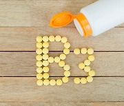 치료 어려운 ‘삼중음성 유방암’ 발병 위험 높이는 비타민이 있다?