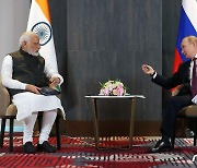 모디 인도 총리, 푸틴 대통령과 연례 정상회담 건너뛸 수도