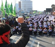 4조원 피해 남기고…역대 최장 파업에 산업계 곳곳 ‘생채기’