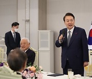 "尹, 28일 MB 사면 가능성 커졌다"…김경수도 대상자 거론