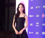 [포토] 김혜윤, '블랙 드레스로 우아하게~' (제58회 대종상 영화제)