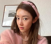 서하얀, 보송보송 러블리한 핑크 니트룩…"12월 OOTD"