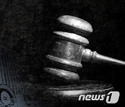'30년간 아내 외도 의심' 둔기 살인미수 70대 남편 징역 3년