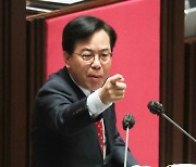 '이상민 해임건의안' 규탄 발언하는 송언석 원내수석부대표