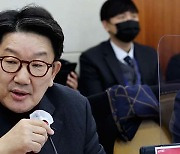 권성동 “이태원 참사, 세월호 길 가선 안 돼”…野 “유가족 모욕”