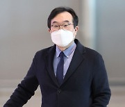 이도훈 외교부 차관, 미국과 IRA 협의 위해 출국