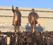 북한, 김정일 11주기 추모 분위기…"평생 강행군"