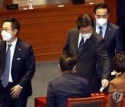 이상민 해임 건의안 투표하는 이재명 대표와 박홍근 원내대표