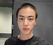 "까까머리도 귀엽지?"...군입대 앞둔 BTS 진 삭발 근황