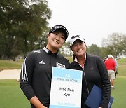 LPGA 'Q-시리즈' 우승한 유해란 "굉장히 좁은 한국 골프코스가 정확한 샷에 도움"