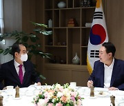 윤 대통령 부산 엑스포 위한 "한국형 ODA 전략 수립" 지시