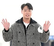 임재혁 ‘표정에서도 느껴지는 어색함’[포토엔HD]