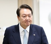 尹 "법인세 개정, 경제활력 제고"…내년 예산 초당적 협력 당부