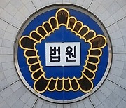 여중생 불러내 성추행.."아이돌 인기"로 누명썼다는 男교사