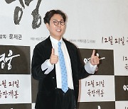 김영철 '영웅' 엄지척