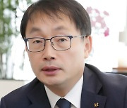 [아!이뉴스] 구현모 KT, CEO 경선 제안…인스타그램 홀린 '갓생'