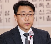 경찰, ‘통신자료 조회’ 김진욱 공수처장 불송치