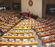 [사설] 여야는 소모적 논쟁 그만두고 예산안부터 합의하라