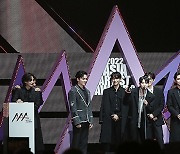 세븐틴 ‘AAA 아시아 핫트렌드 수상’ [MK포토]