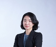 UNIST 강사라 교수, 한국인 첫 美 ‘중견대기과학자상’ 수상