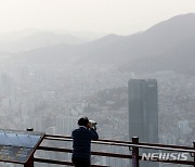 황사 영향…부산 전 지역에 '미세먼지 주의보'