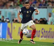 '레전드' 호나우두 "음바페, 이번 월드컵 최고의 선수 될 것"