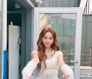 가수 홍지윤, 소아암·백혈병 환우에 가왕전 상금 70만 원 기부