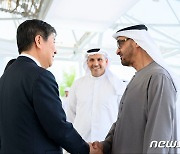 대통령 특사 김대기 비서실장, UAE 공식 방문