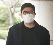 불법촬영 혐의 작곡가 정바비, 1심서 징역 1년 선고