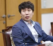 회기 팽개치고 카타르 월드컵 구경…대전 서구의원의 결말