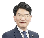 경찰, 박완주 의원 강제추행치상 혐의로 검찰 송치