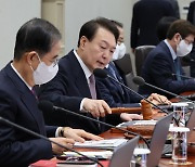 [속보]尹 “2022년, 원전산업 재도약 원년…정부 적극 지원”