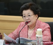 국교위, 새 교육과정 의결…'표결 반대' 위원들 3명 퇴장