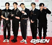 스트레이 키즈, 'AAA' 2년 연속 대상.."더욱 값지고 영광"