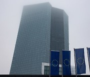 유럽중앙은행 ‘빅 스텝’…기준금리 0.5%p 올려 2.5%로