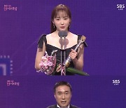 '골때녀' 윤태진·하석주 신인상…"모두가 진심" [2022 SBS 연예대상]